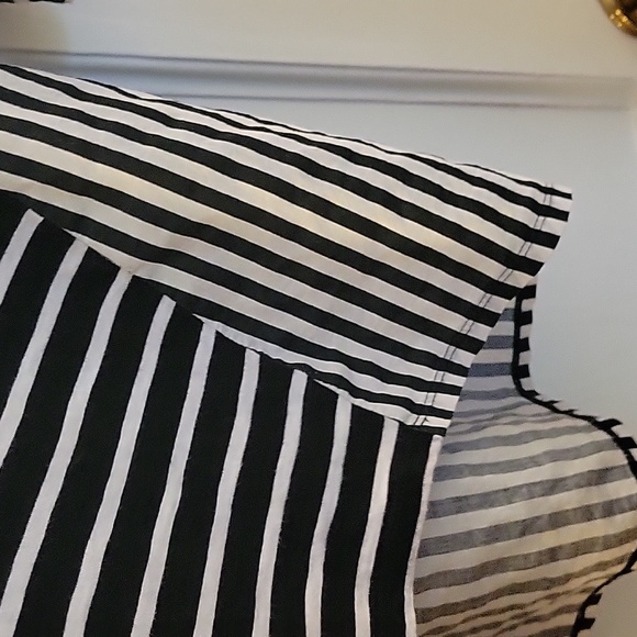 Chicos unique top size 2 - Picture 6 of 8